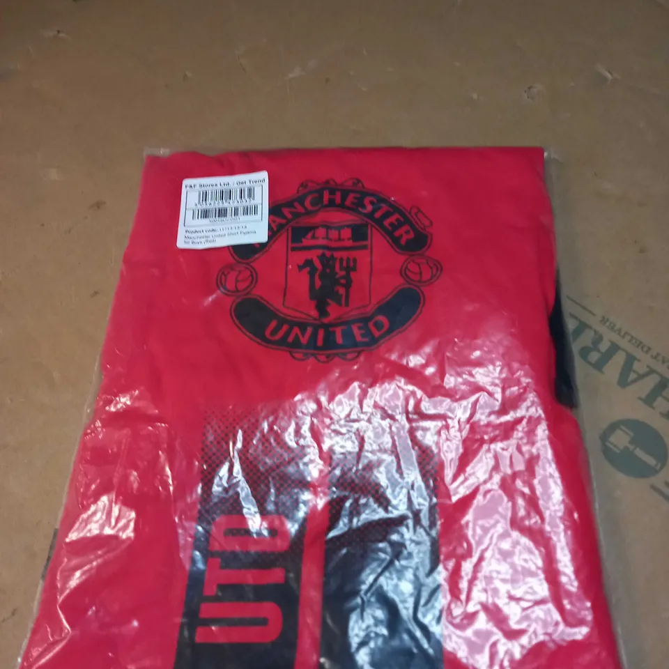 BOYS MANCHESTER UNITED PJAMAS SIZE 13-14 YEARS
