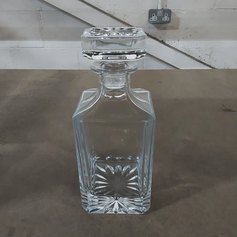 BOXED GARBERS 0.9L WHISKY DECANTER 
