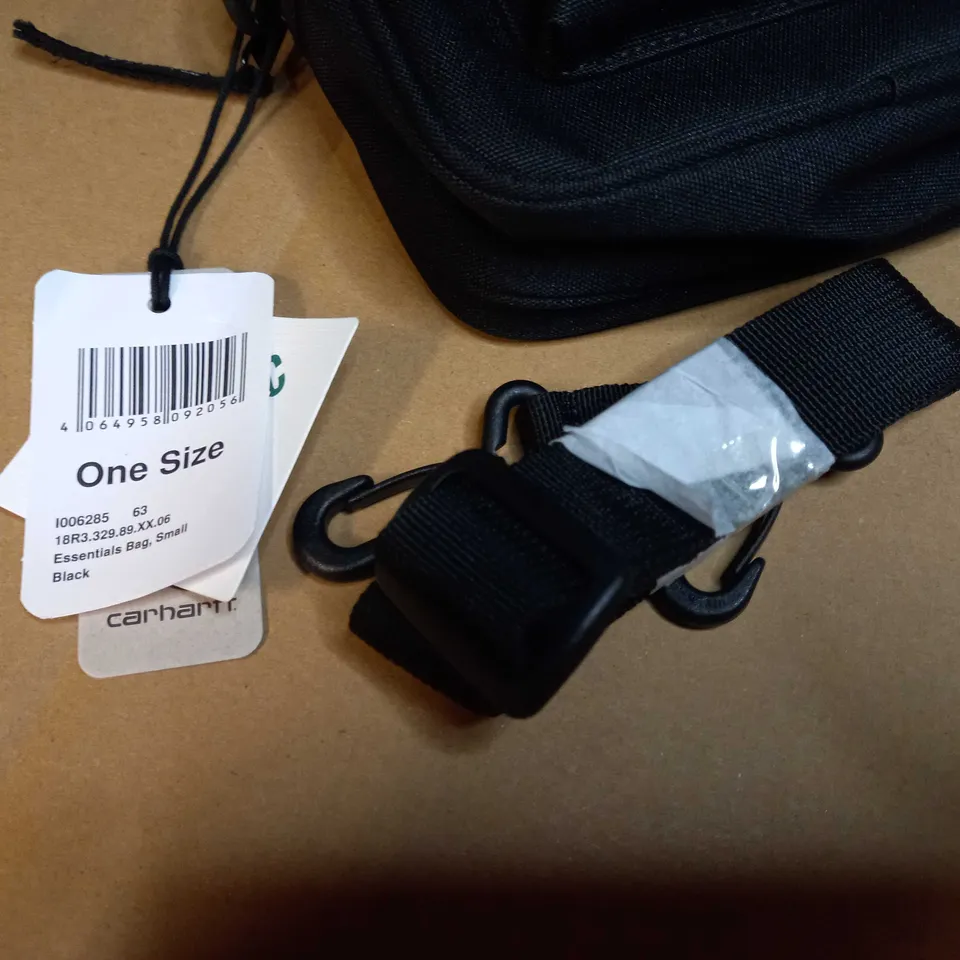 CARHARTT BLACK SMALL ESSENTIALS BAG