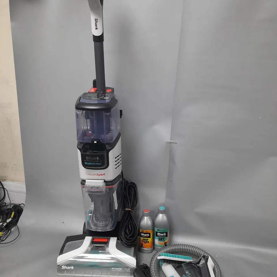 SHARK CARPET XPERT DEEP CARPET CLEANER & BUILT IN STAIN STRIKER EX200UK - COLLECTION ONLY 