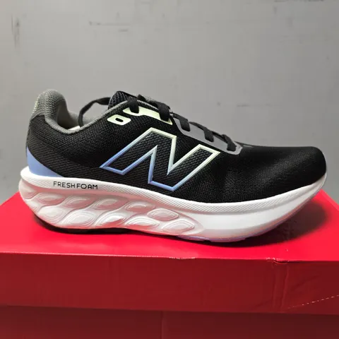 BOXED NEW BALANCE 520V9 WOMENS RUNNING SHOES - SIZE 6