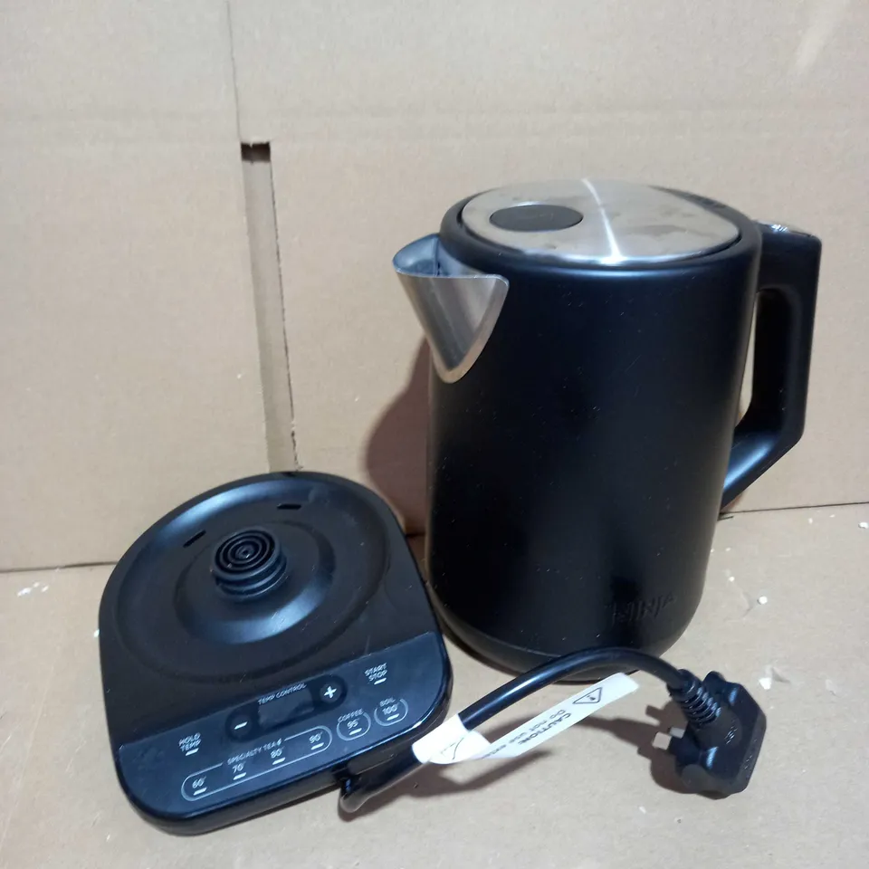 OUTLET NINJA PERFECT TEMPERATURE KETTLE