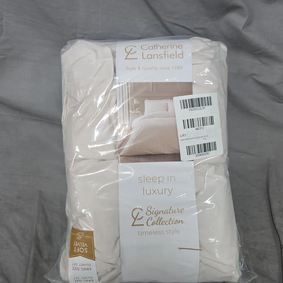 CATHERINE LANSFIELD KING SIZE DUVET SET – SOFT VELVET, SIGNATURE COLLECTION