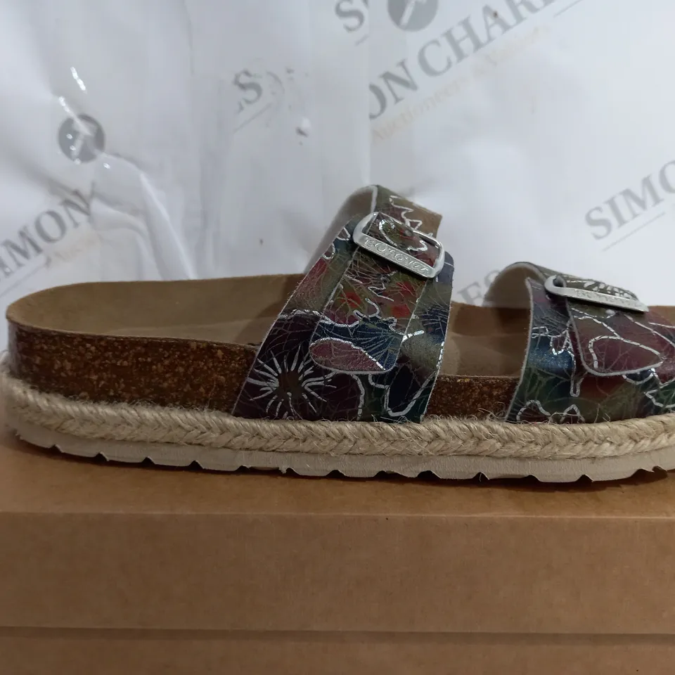BONOVA FLORAL ESPADRILLE FOOTBED SANDAL - SIZE 7
