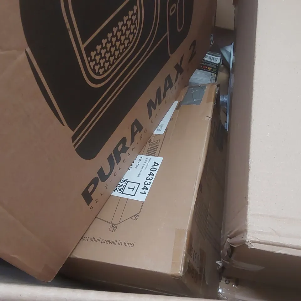 PALLET CONTAINING A VERY LARGE QUANTITY OF ASSORTED ITEMS INCLUDING: COOKER HOOD, SELF-CLEANING CAT LITTER BOX, SHELVES ECT