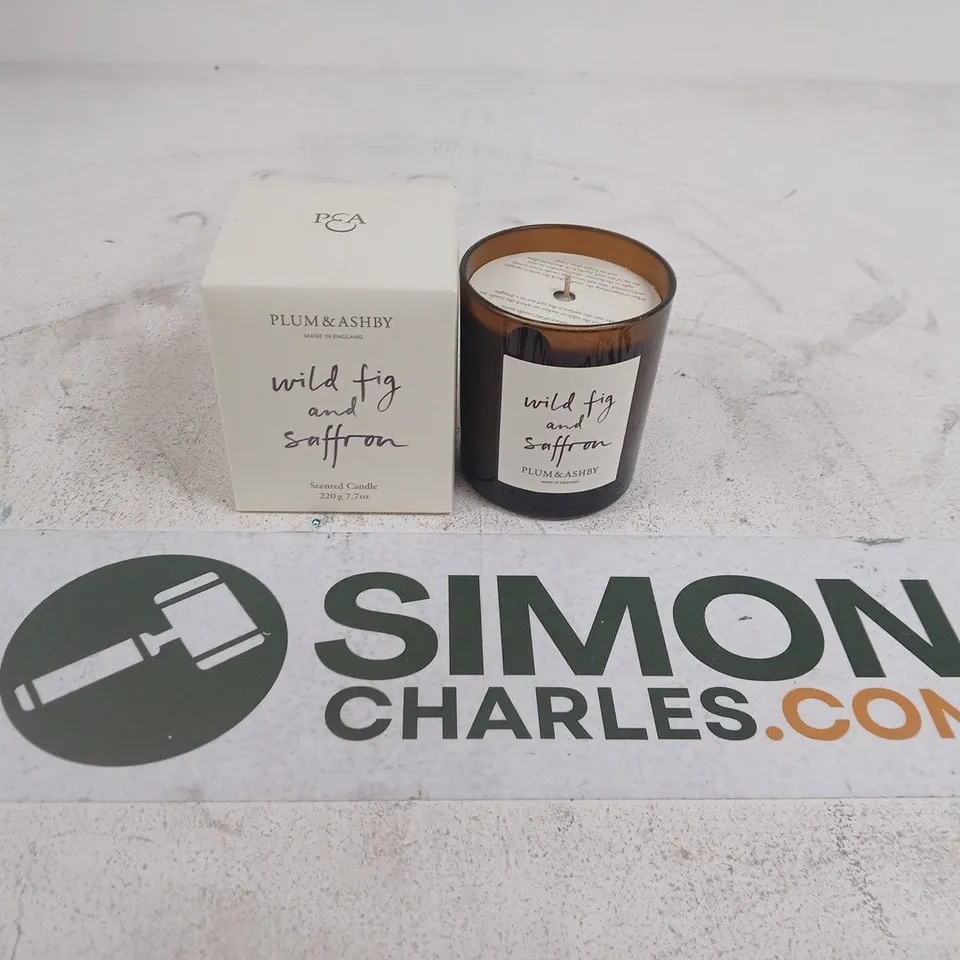 PLUM & ASHBY WILD FIG & SAFFRON SCENTED CANDLE - 220G (MADE IN ENGLAND)