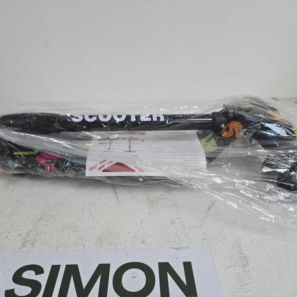 CHILDRENS SCOOTER BOXED