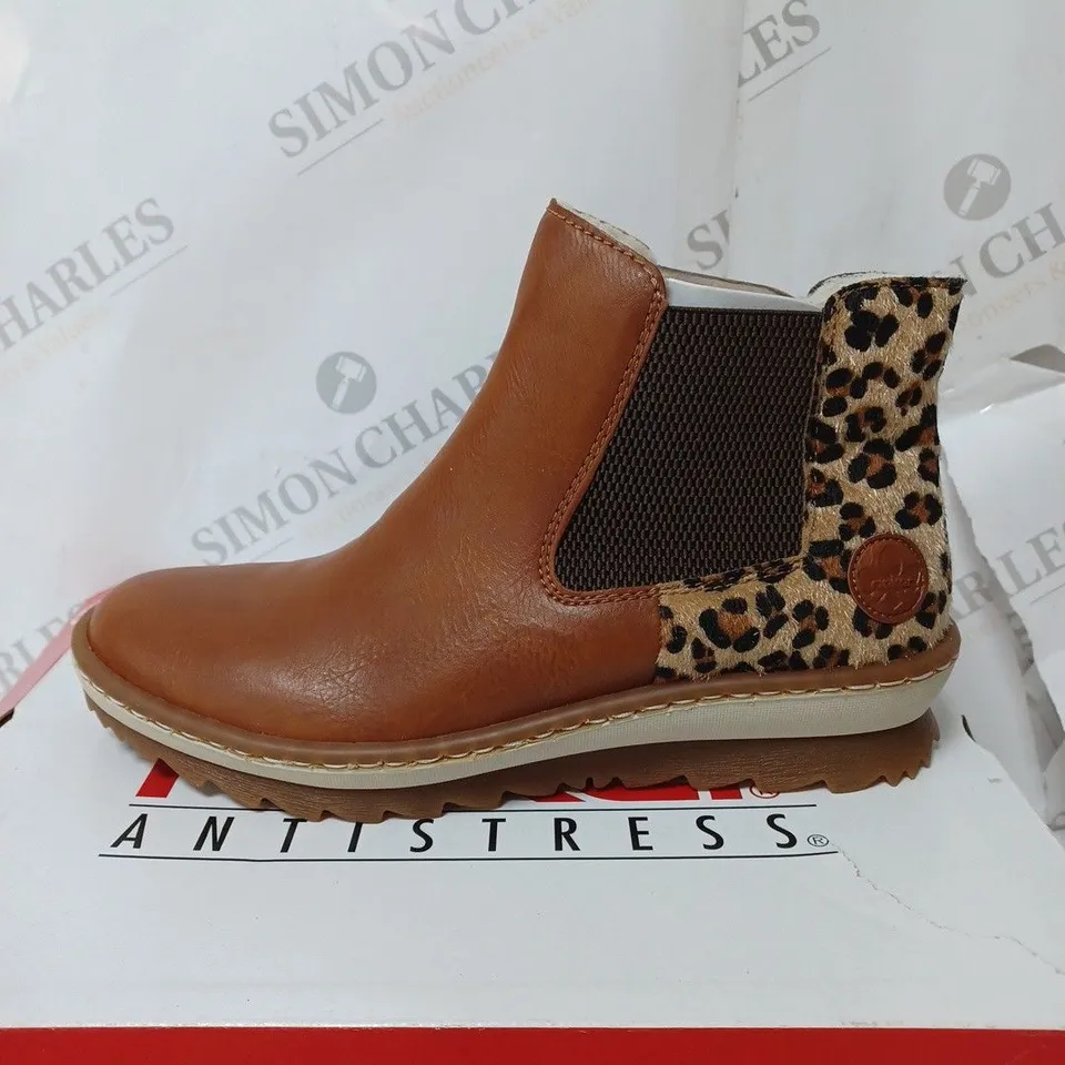 BOXED RIEKER CHELSEA BOOTS, TAN - SIZE 6