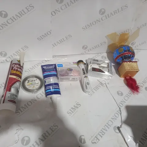 TOTE OF APPROXIMATELY 18 ASSORTED ITEMS TO INCLUDE A PILTING MORONDI AND A EXTERNAL FRAME SEALANT