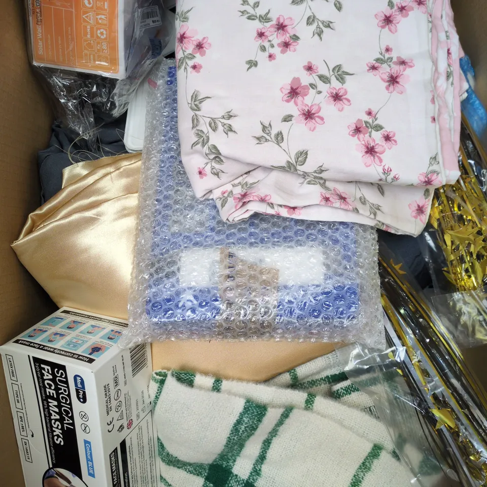 APPROXIMATELY 15 ASSORTED HOUSEHOLD PRODUCTS TO INCLUDE SHEETS, SOLAR LED LIGHT, FACE MASKS ETC