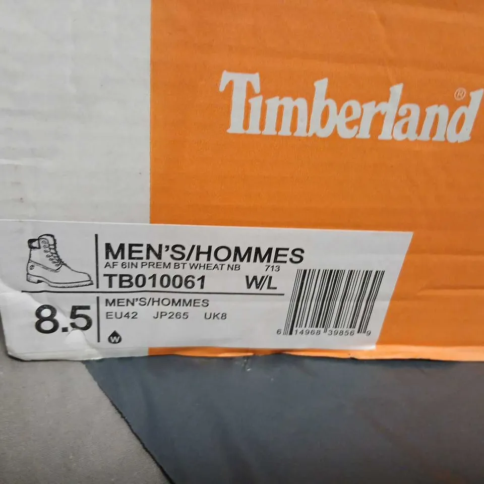 TIMBERLAND MEN'S BOOTS – WHEAT NUBUCK, UK 8 (US 8.5, EU 42) – BOXED