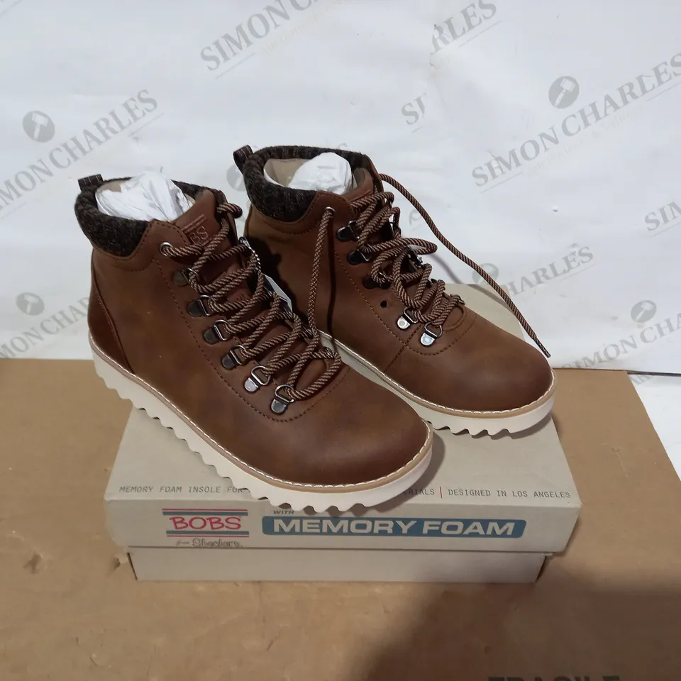 BOXED PAIR OF SKECHERS - SIZE 5