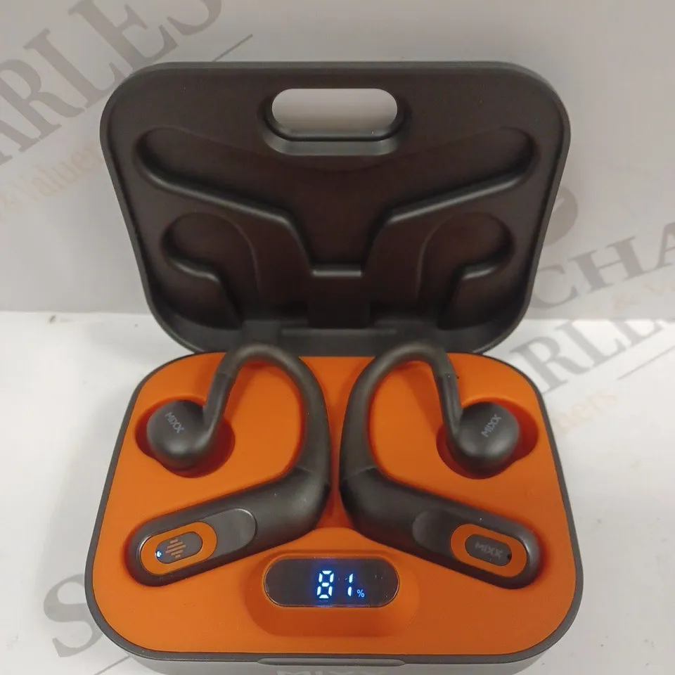BOXED MIXX STREAMBUDS SPORTS CHARGE WIRELESS EARPHONES WITH CHARGING CASE SBSC-BK-BK-244_PK03
