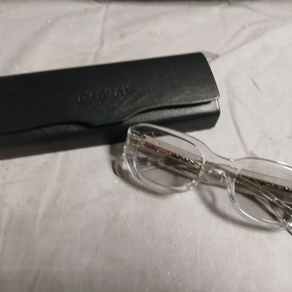 EYEVAN CLEAR PLASTIC EYEGLASSES WITH CASE