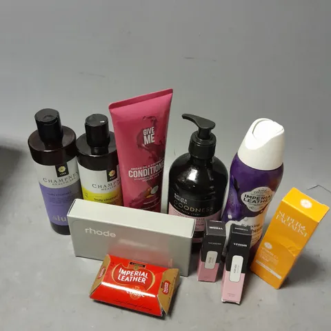 APPROXIMATELY 20 ASSORTED COSMETICS ITEMS TO INCLUDE SUPER FACIALIST GLOW BOOST SERUM (30ml), IMPERIAL LEATHER FOAMBOOST (200ml), CHAMPNEYS BODY CLEANSER (350ml), ETC