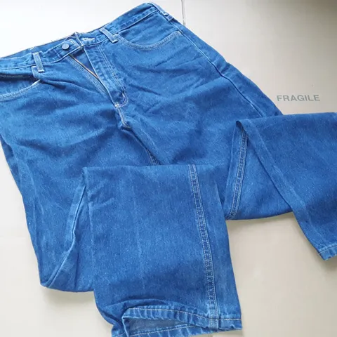 CARHARTT BLUE JEANS - 32X32