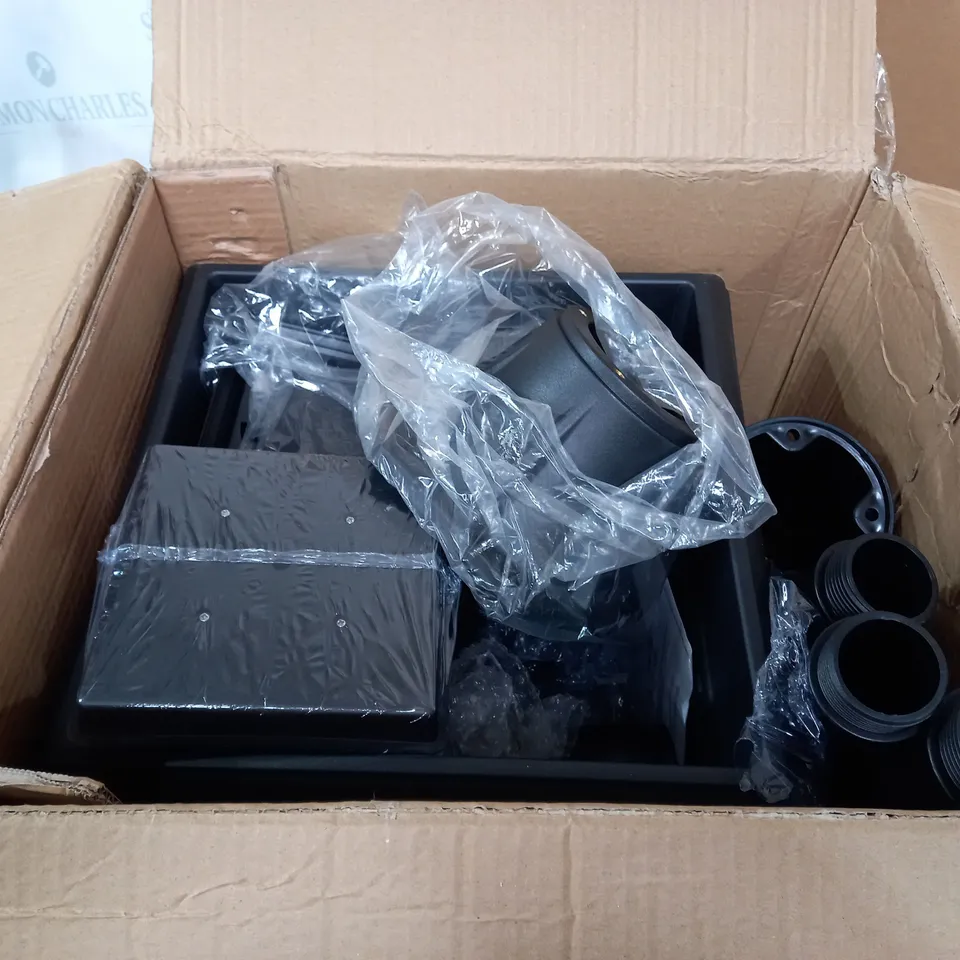 LUXFORM LIGHTING DUAL POWERED WILDLIFE LAMP POST WITH PLANTER & BIRDFEEDER 