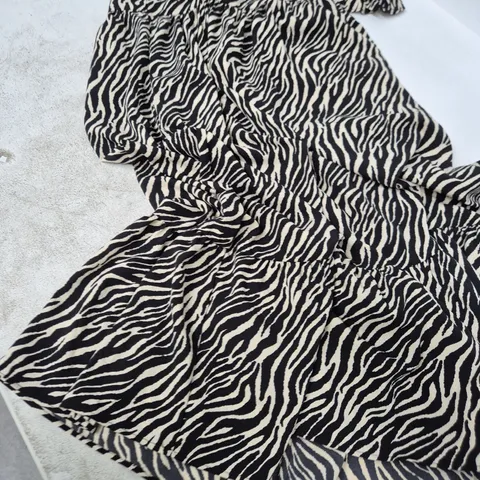 FRENCH CONNECTION ZEBRA PRINT DRESS – UK 16 (EU 44, US 12)