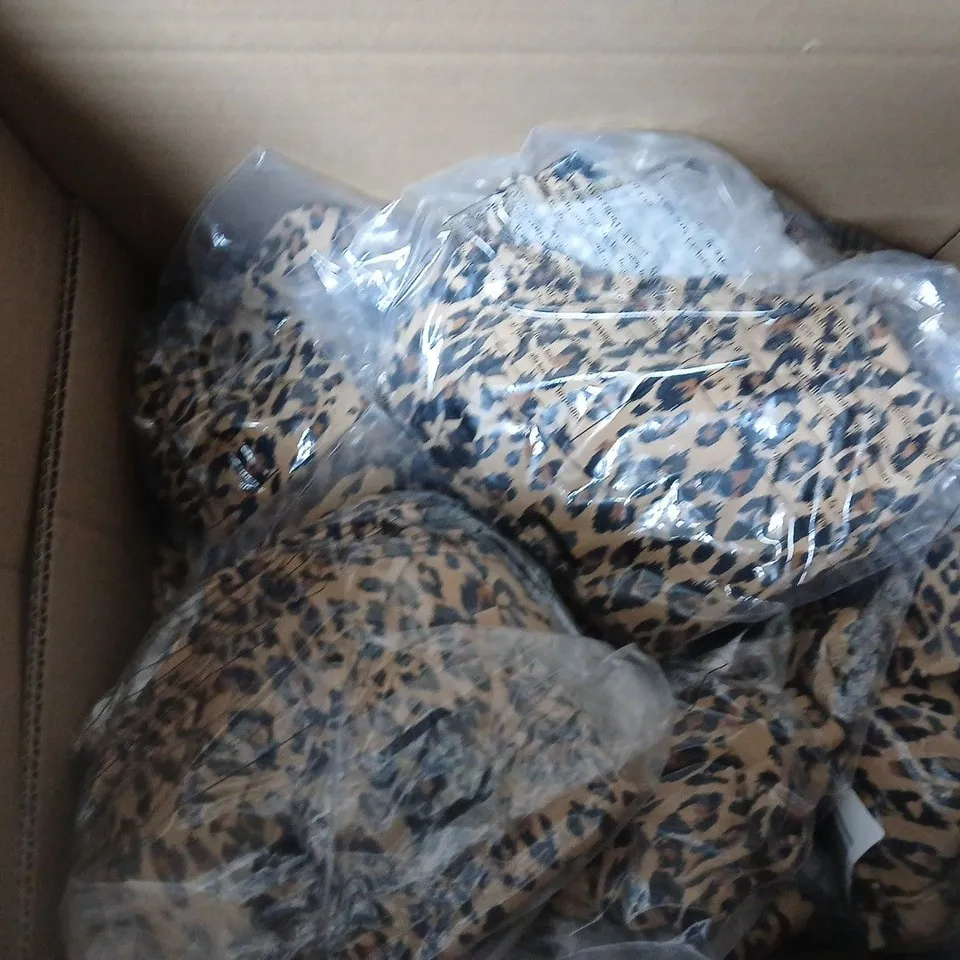 APPROXIMATELY 10 RUTH LANGSFORD HOLIDAY SHOP ONE PIECE SWIMSUITS IN LEOPARD PRINT - SIZE 8
