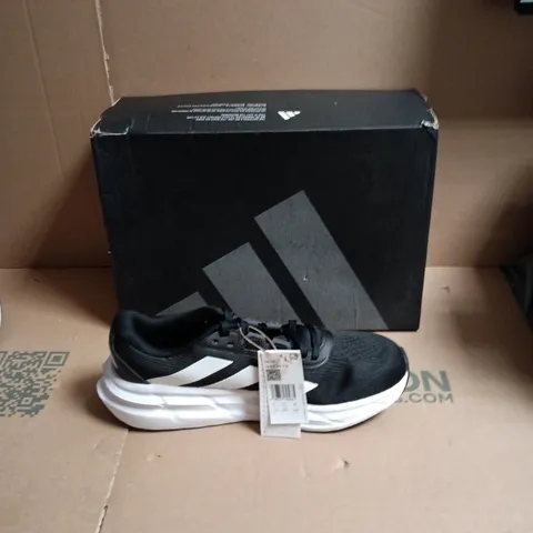 BOXED ADIDAS RUNNING QUESTAR TRAINERS IN BLACK  - UK SIZE 11