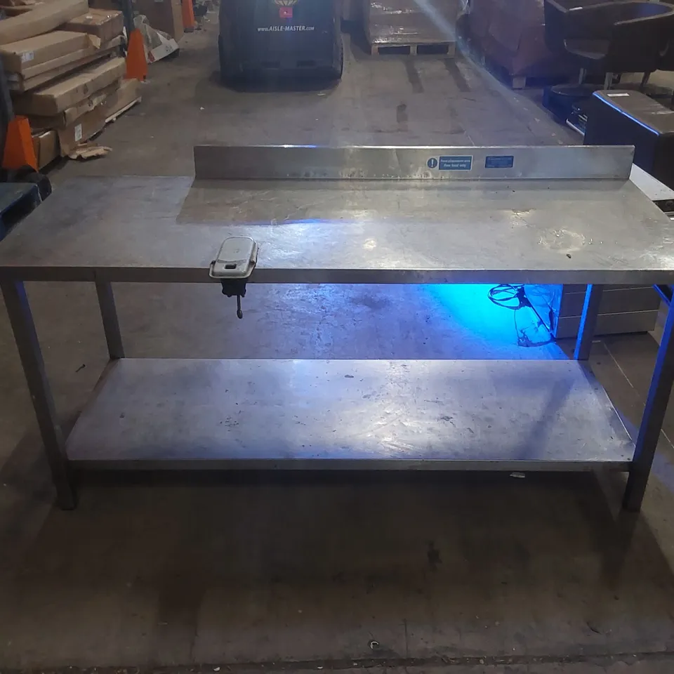 STAINLESS STEEP COMMERCIAL KITCHEN WORKTOP