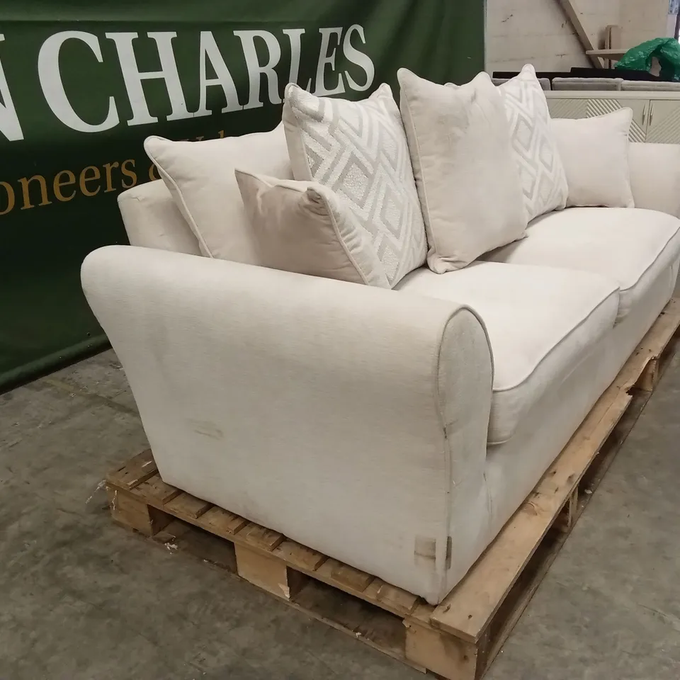 AMORE FABRIC 3 SEATER RRP £829