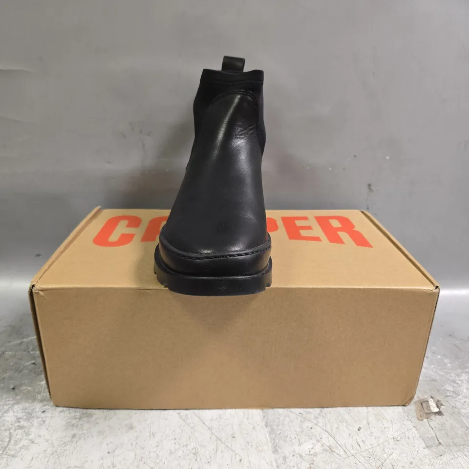BOXED PAIR OF CAMPER SHOES IN BLACK SIZE EU 39