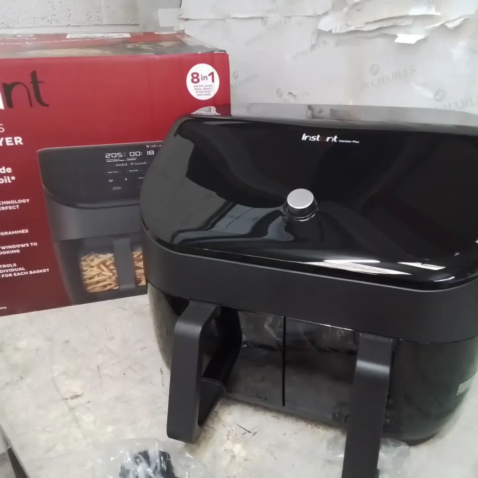 BOXED INSTANT VORTEX 8 IN 1 PLUS DOUBLE AIR FRYER 7.6L 