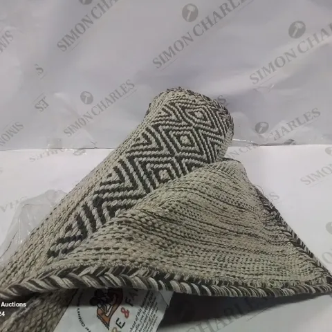 BRAND NEW PACO HOME GREY KILIM RUG - 240CM X 340CM