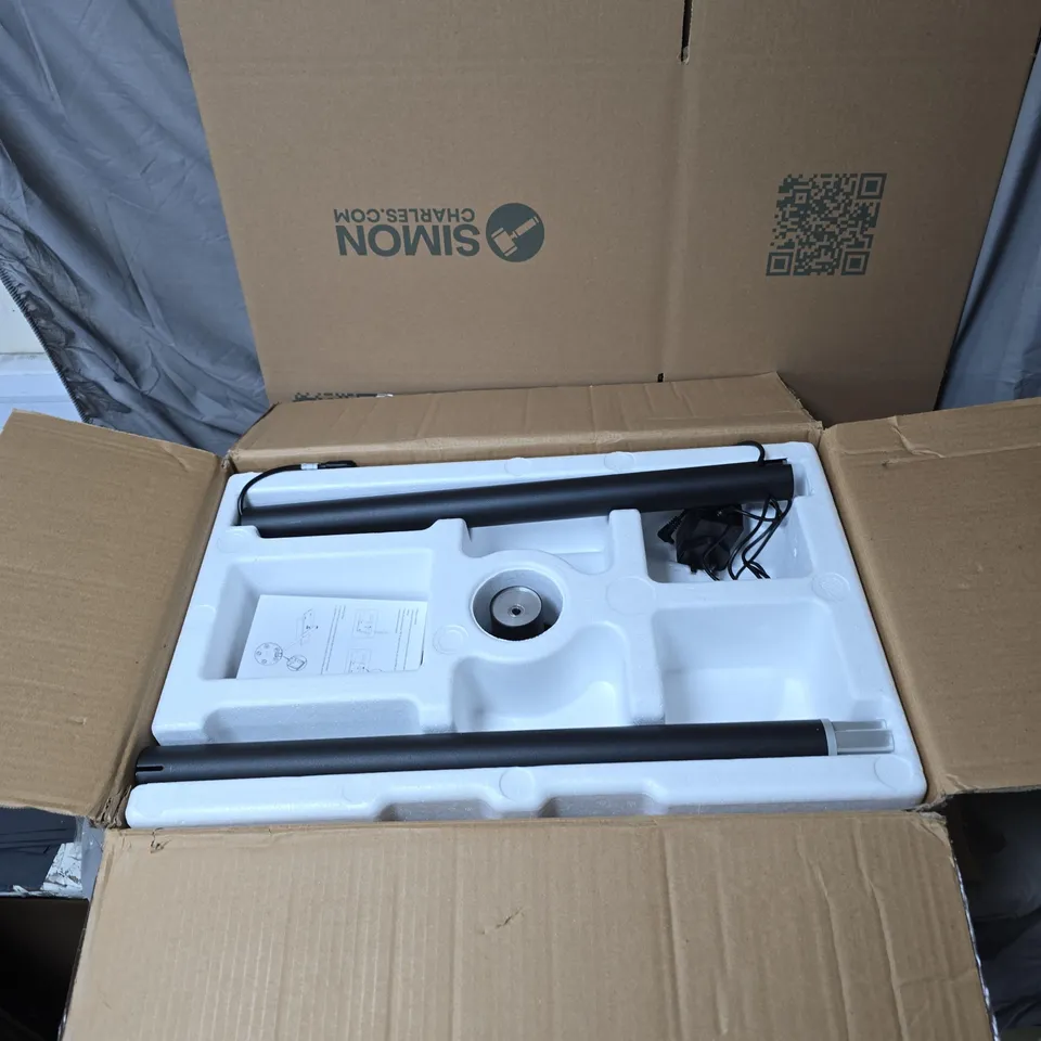 21.5" PORTABLE TOUCHSCREEN SMART TV – WITH STAND