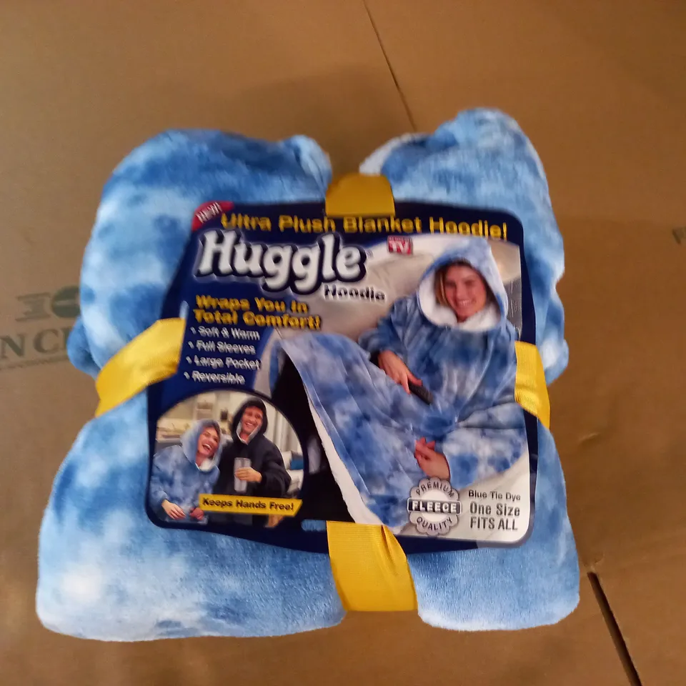 ULTRA PLUSH BLANKET HOODIE - ONE SIZE