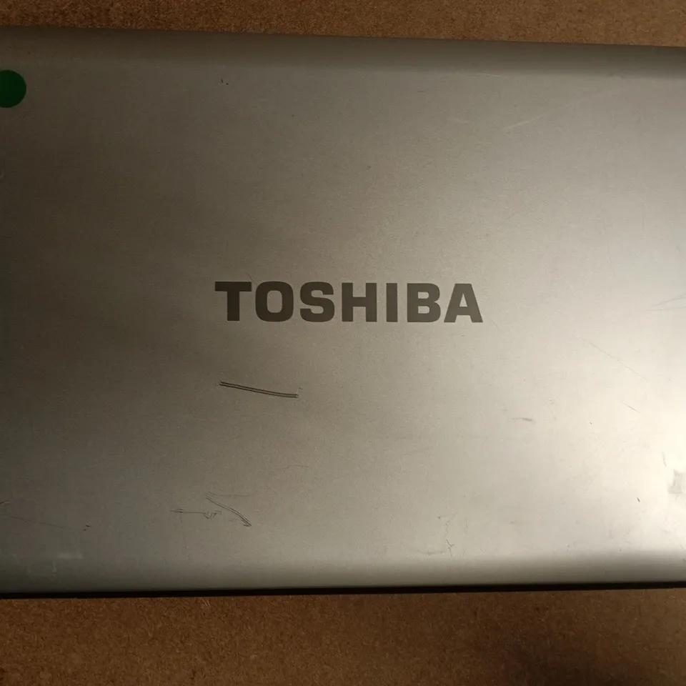 TOSHIBA PSLE2E-001002KS LAPTOP