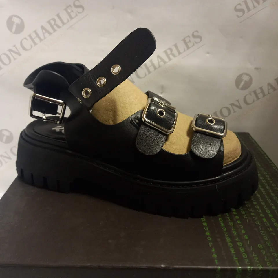 KOI VEGAN TRANTOR GLADIATOR SANDALS - BLACK SIZE 4