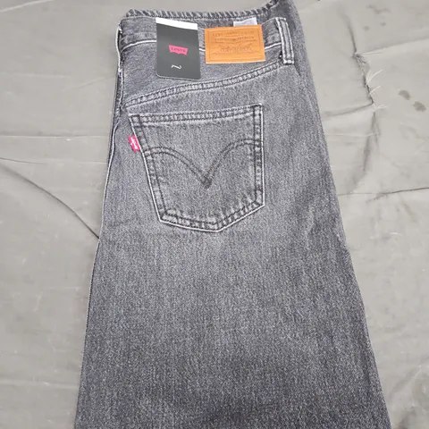 LEVI STRAUSS GREY WASHED DENIM JEANS - SIZE W26