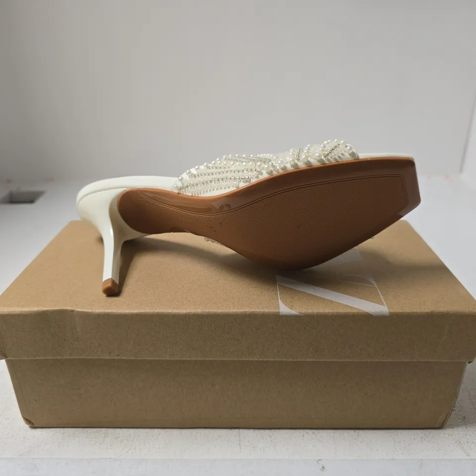 ZARA WOMEN'S WHITE BEADED EMBELLISHED HEELED SHOES SIZE 37 BOXED