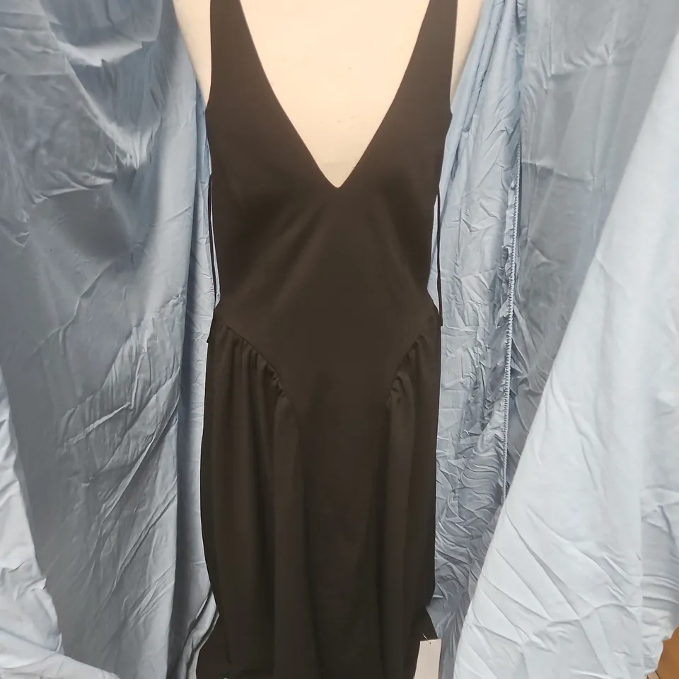 NOBODYS CHILD AMIE HALTER NECK MIDI DRESS IN BLACK - UK 14