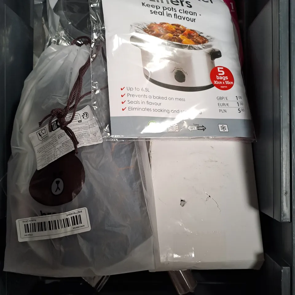 APPROXIMATELY 20 ASSORTED HOUSEHOLD PRODUCTS TO INCLUDE SOLAR GARDEN STAKE, SLOW COOKER LINERS AND TIPP-EX MINI POCKET MOUSE 3 PACK