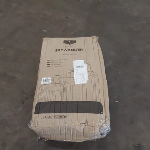BOXED LUGG LIGHTWEIGHT TRAVEL SUITCASE 