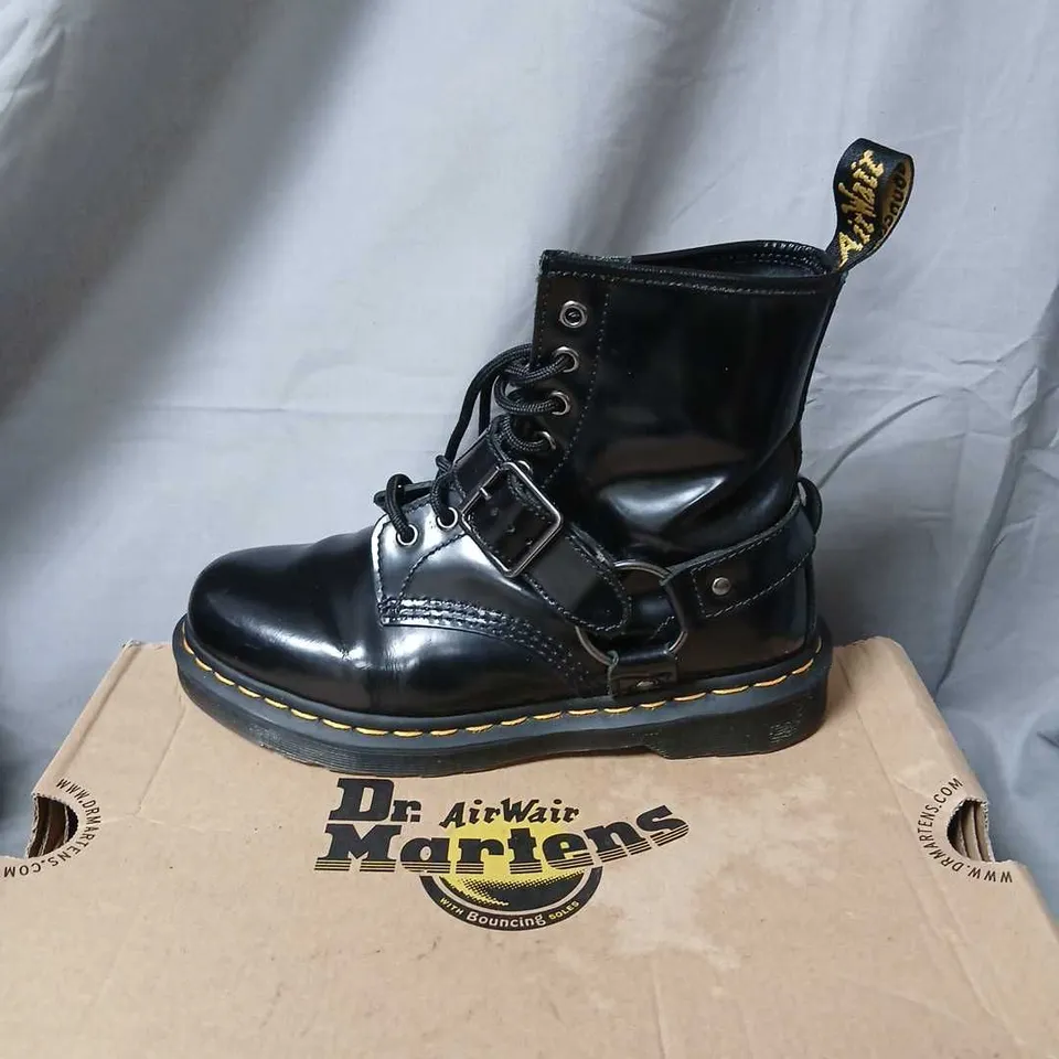 DR. MARTENS 1460 HARNESS BOOTS – BLACK POLISHED SMOOTH LEATHER, UK 5 (EU 38)