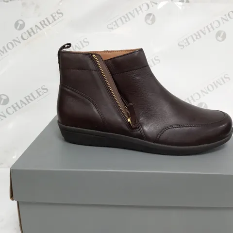 VIONIC LOIS BROWN ANKLE BOOTS - UK SIZE 6.5