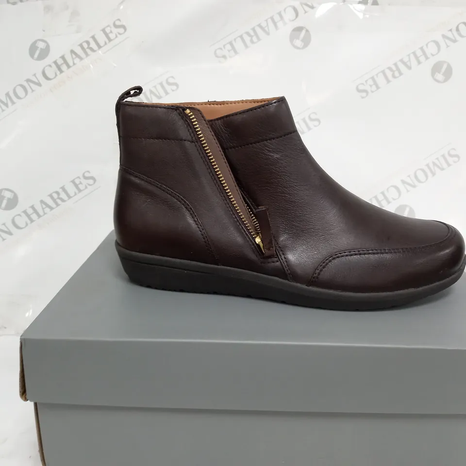 VIONIC LOIS BROWN ANKLE BOOTS - UK SIZE 6.5