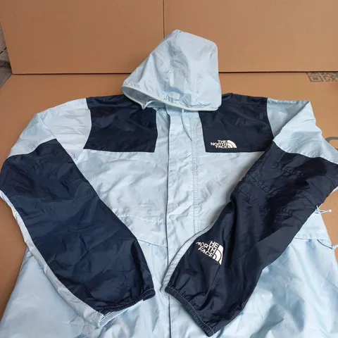 THE NORTH FACE LIGHT BLUE WINDBREAKER SIZE M