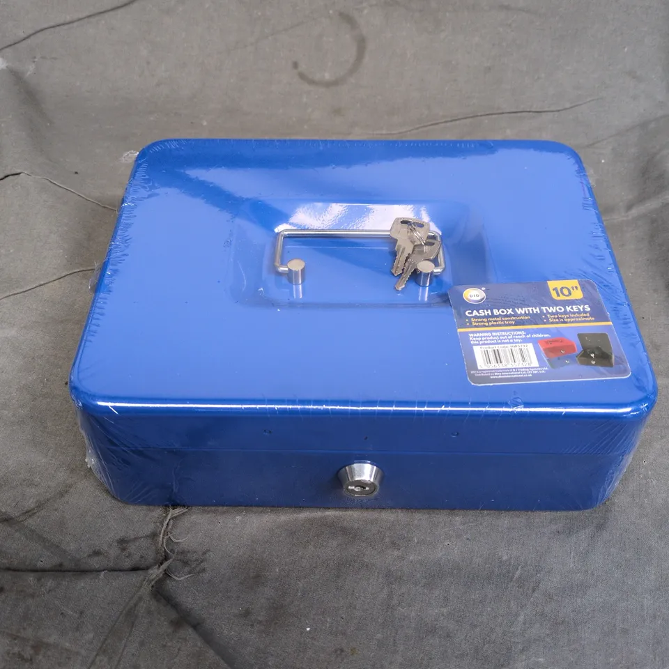 DID 10" CASH BOX WITH 2 KEYS IN BLUE