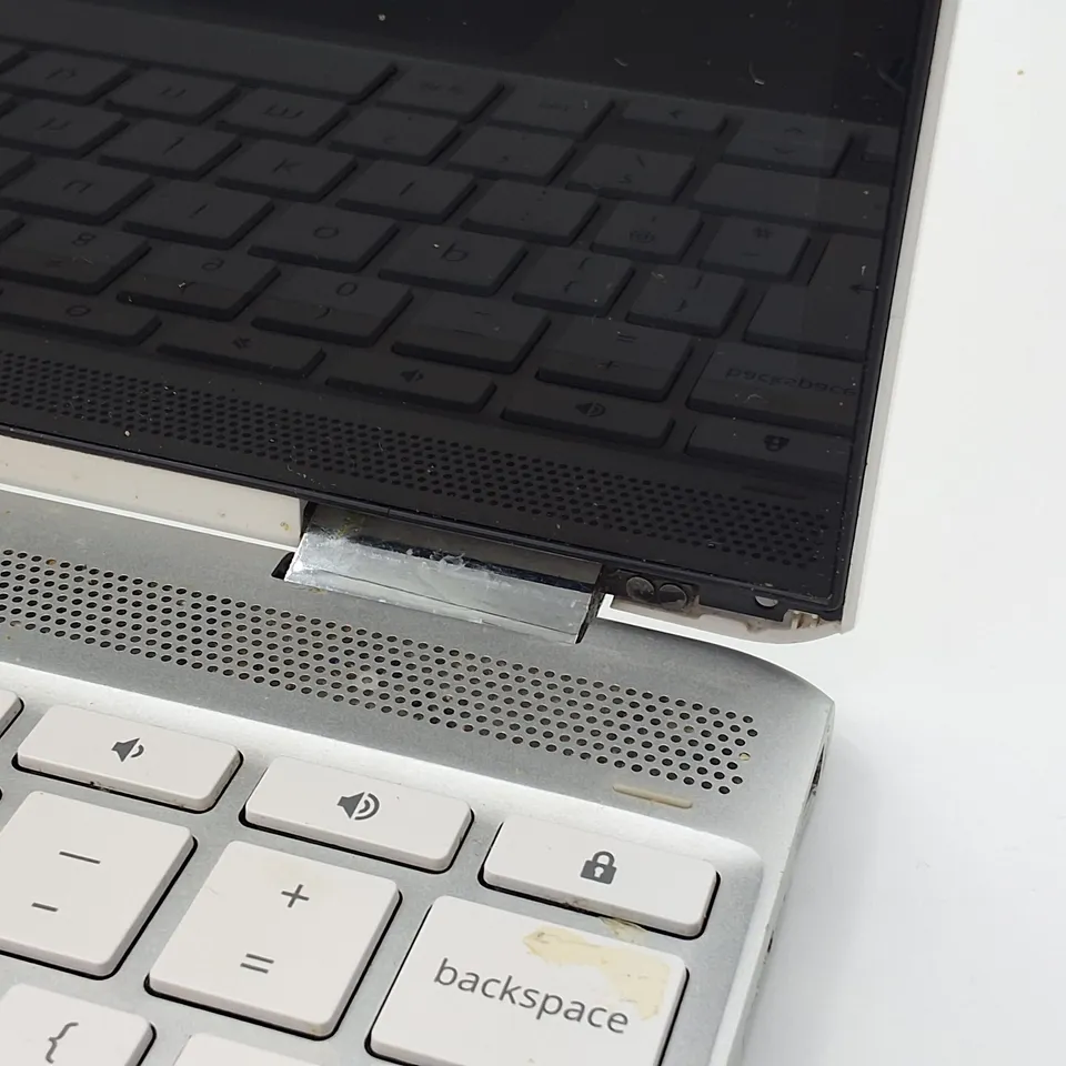 UNBOXED HP CHROMEBOOK X360 INTEL LAPTOP IN WHITE - 12B-CA0500SA