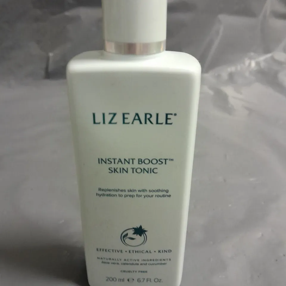 LIZ EARLE INSTANT BOOST SKIN TONIC 200ML