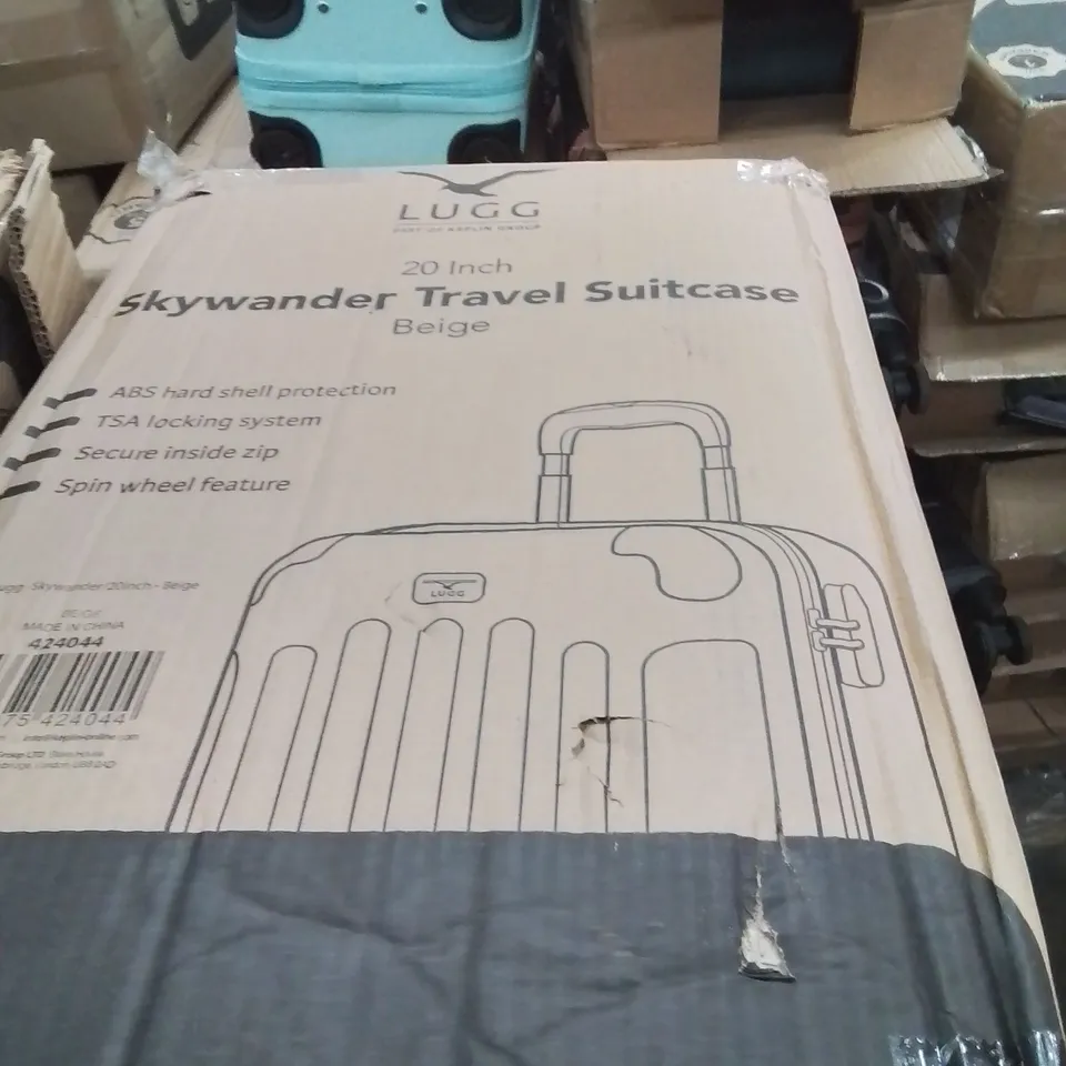 BOXED LUGG 20INCH SKYWANDER TRAVEL SUITCASE BEIGE