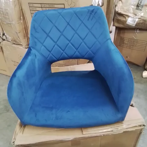 A BOXED PAIR OF BLUE VELVET UPHOLSTERED DINING ROOM CHAIRS 