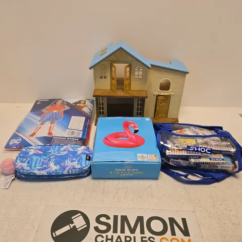 LARGE QUANTITY OF TOYS, ACCESSORIES AND FANCY DRESS