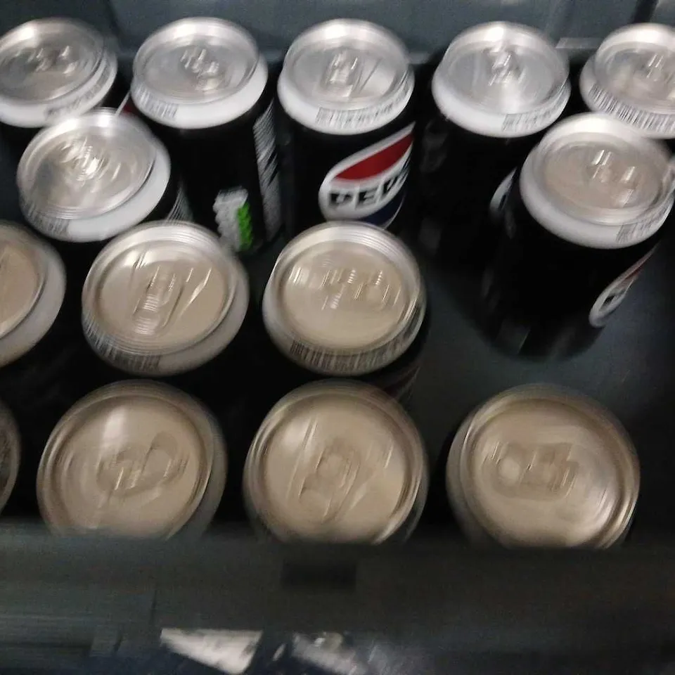 TOTE OF APPROXIMATELY 17 PEPSO MAX 330ML CANS