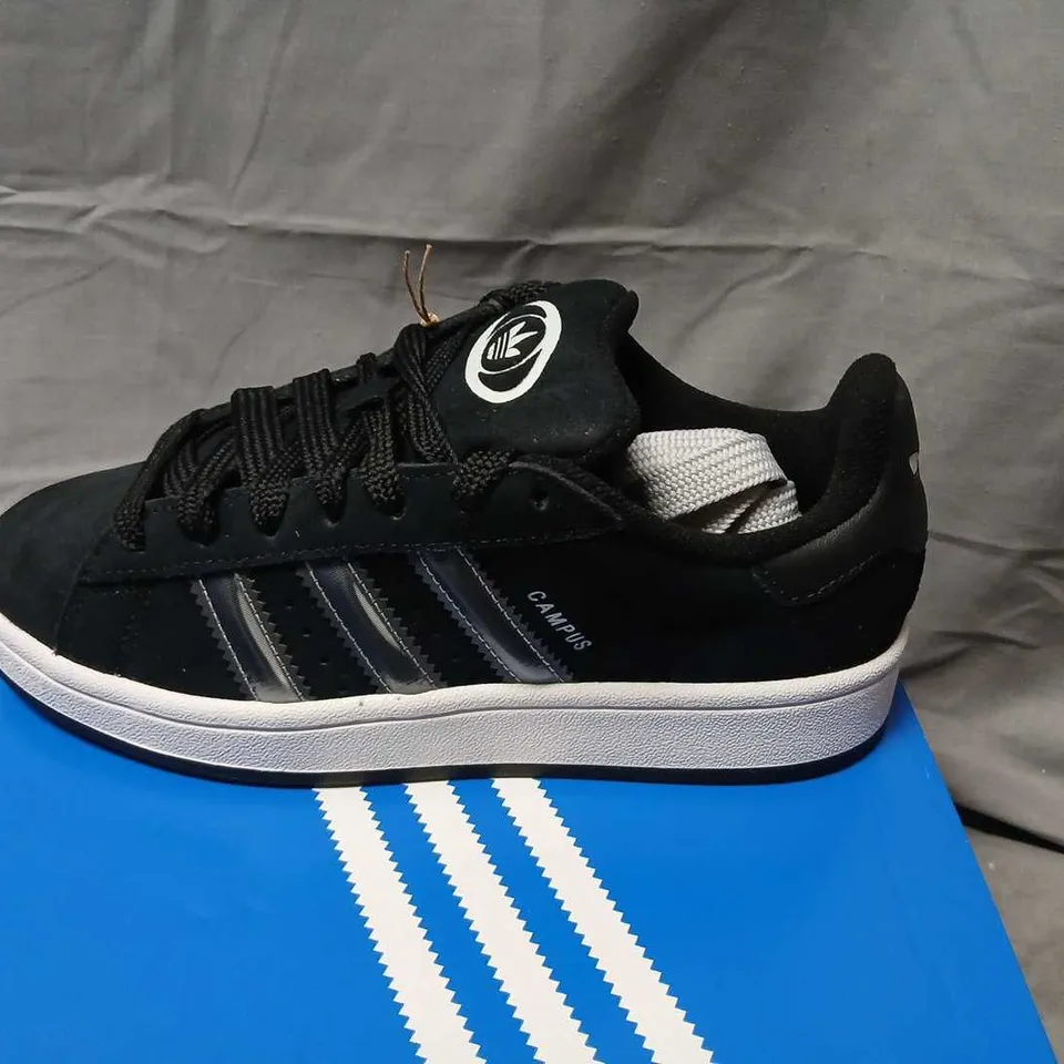 ADIDAS CAMPUS SNEAKERS – BLACK/WHITE, UK 5 (US 5.5, EU 38)